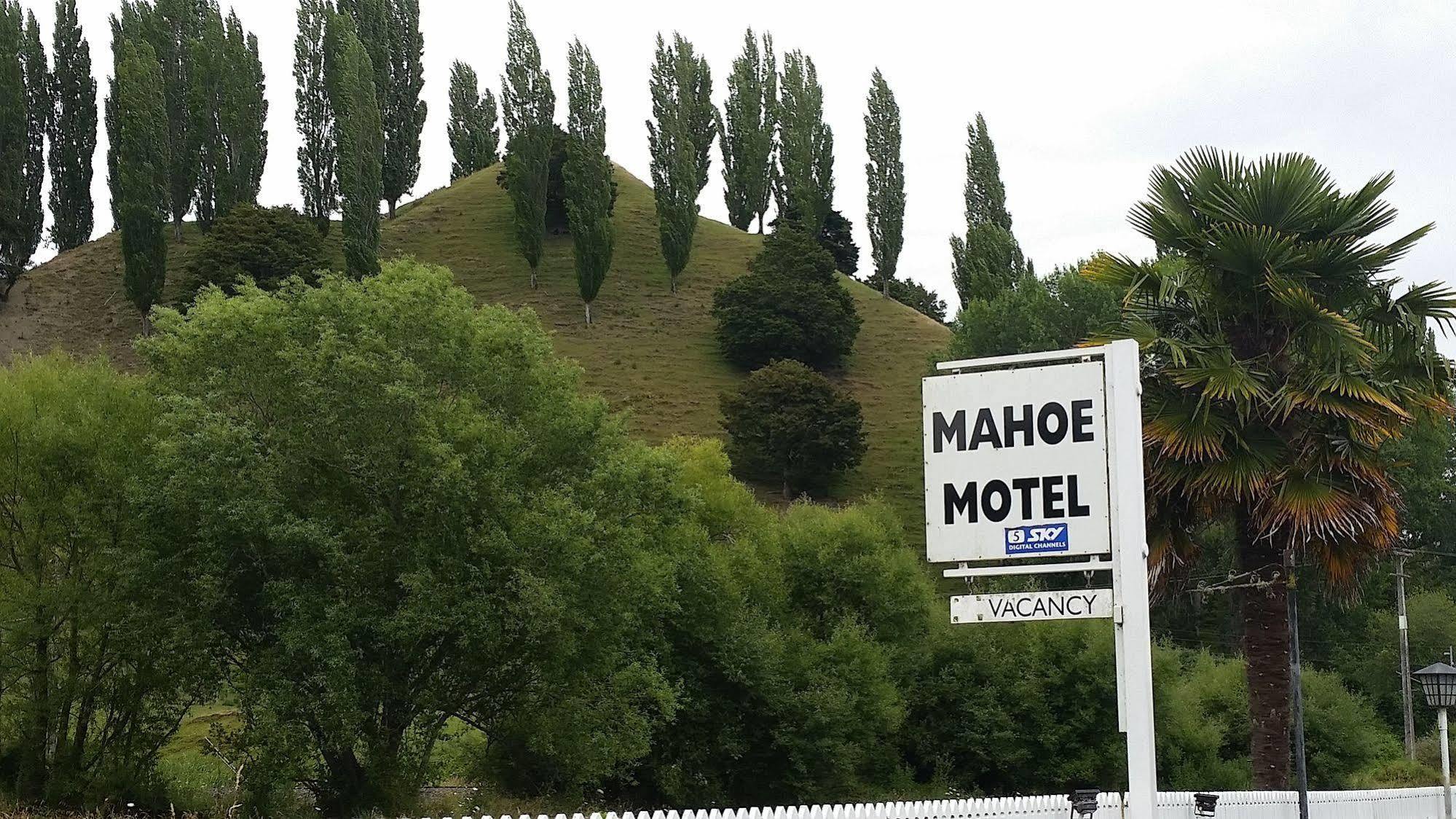 Mahoe Motel 陶马鲁努伊 外观 照片